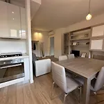 Dolci Milan Luxury Guest House - City Life - San Siro - Fiera